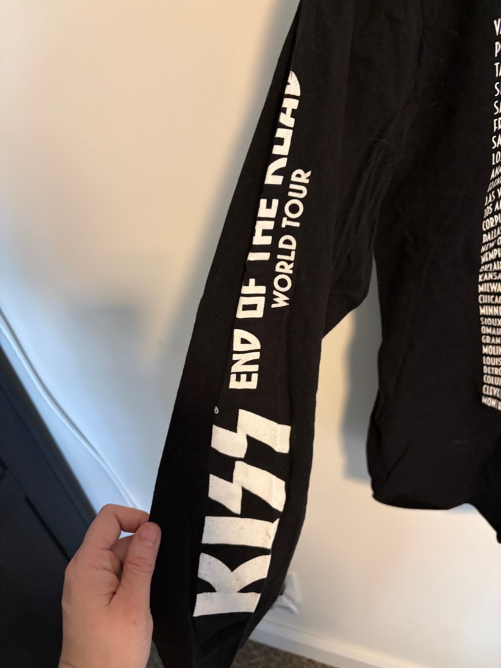 KISS Black Long Sleeve 'End of the Road' World Tour Tee - Picture 3 of 3
